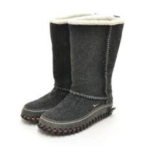 Vintage Nike Wool Boots